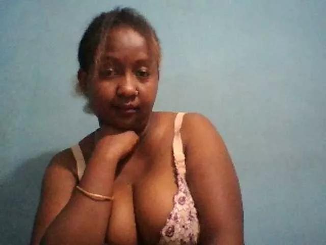 Sylivinaahh on BongaCams 