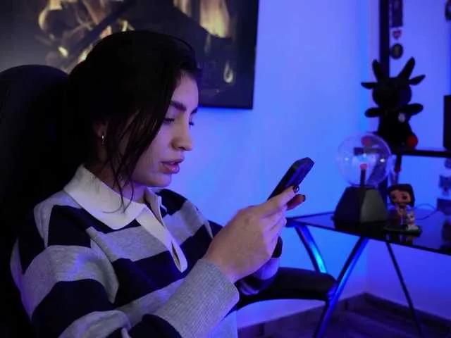 Taniiga1 on BongaCams 