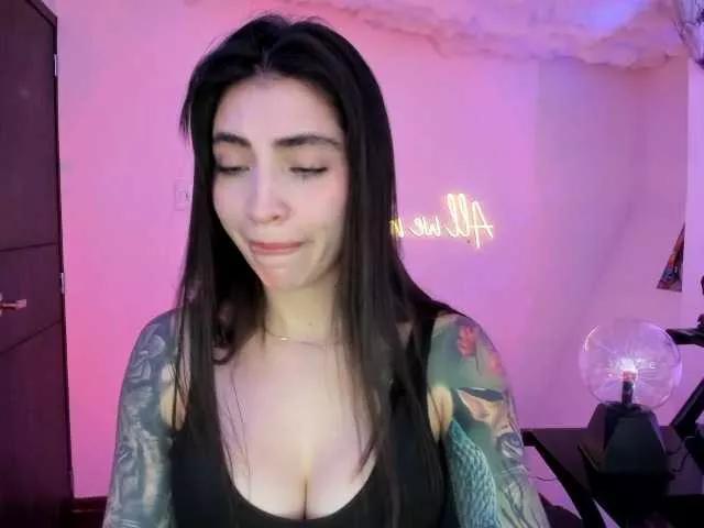 Taniiga1 on BongaCams 