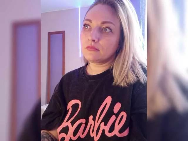Tanysha-1 on BongaCams 