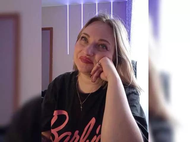 Tanysha-1 on BongaCams 