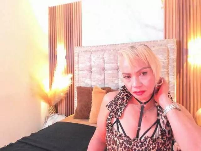 taylor-anastasia on BongaCams 