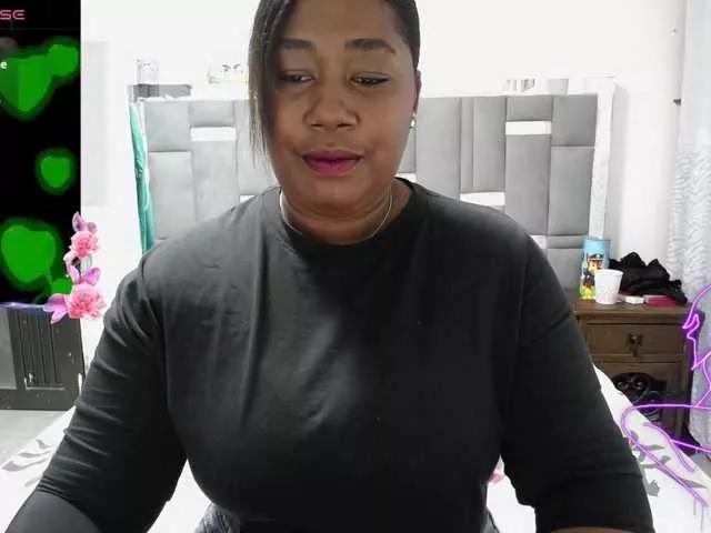 thickebonymilf on BongaCams 