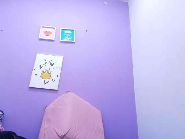 tinkerbell- on BongaCams 