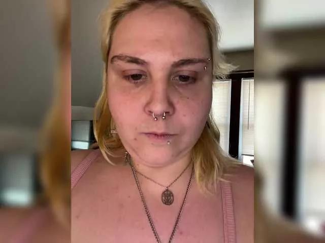 ToxxicDestiny666 on BongaCams 