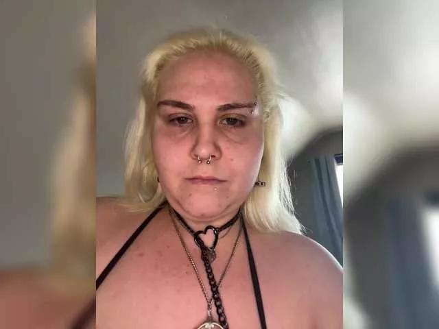 ToxxicDestiny666 on BongaCams 