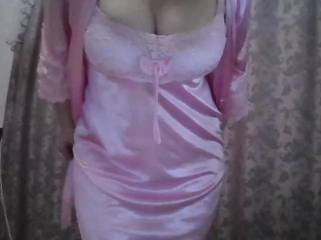 Ur-Mami on BongaCams 