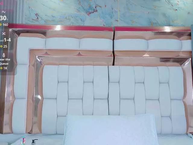 Offline veronicaroose on BongaCams