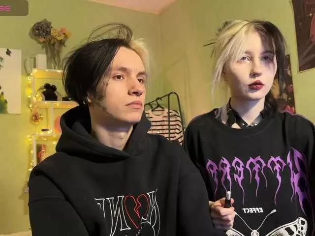 VeryRareTwins on BongaCams 