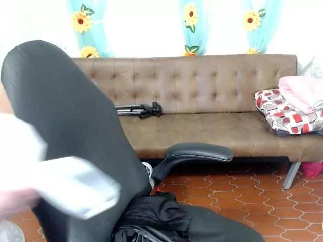 victoria-jones on BongaCams 