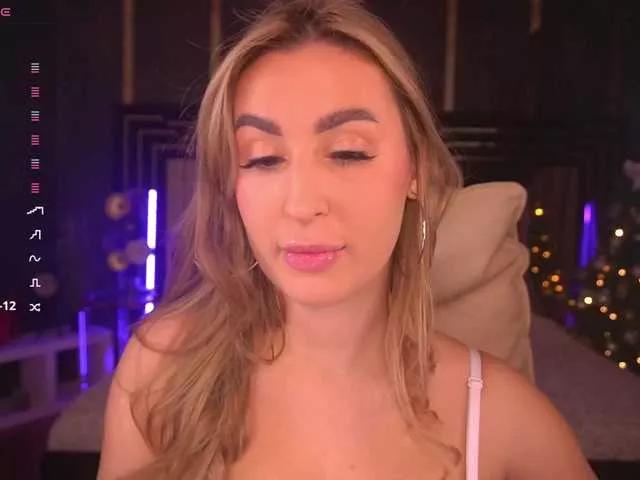 ViolaMe on BongaCams 