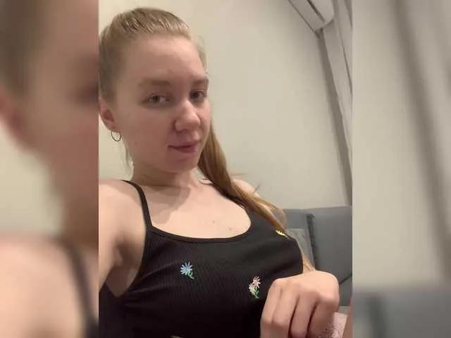 Masturbate to Vita-min-4ik, she wants to masturbate for you Vita-min-4ik from BongaCams