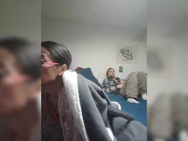 Offline wettt12910 on BongaCams