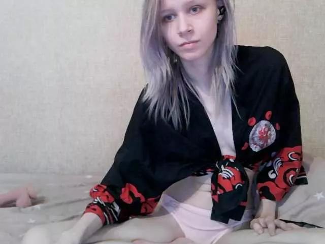 White-snow on BongaCams 