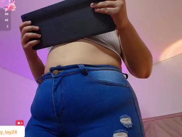 whitney-tay on BongaCams 