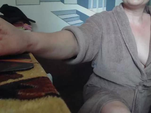 YasminaGeil on BongaCams 