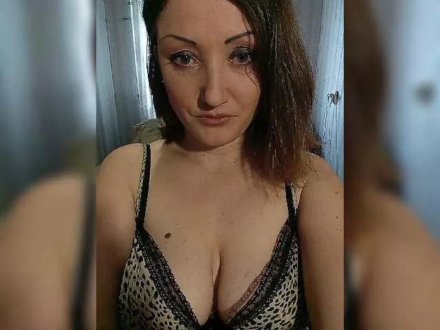 YouGirlXXX on BongaCams 