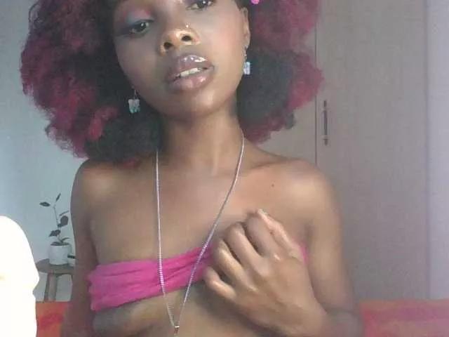 YumTam on BongaCams 