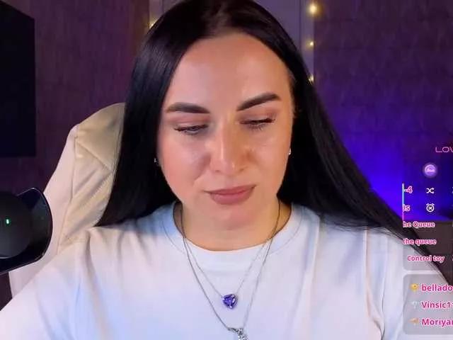 YURIEVNA13 on BongaCams 