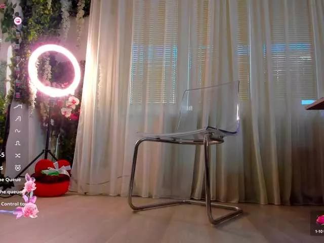 ZinaSquirts on BongaCams 