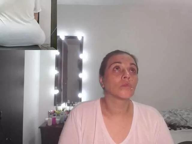 zoedoll on BongaCams 