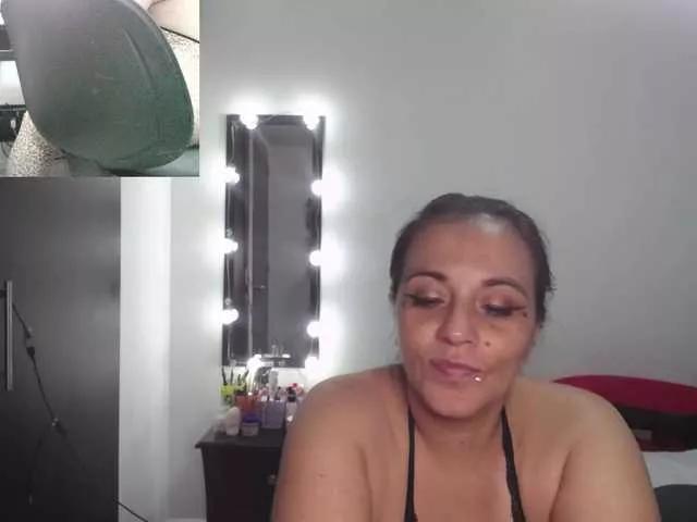 zoedoll on BongaCams 