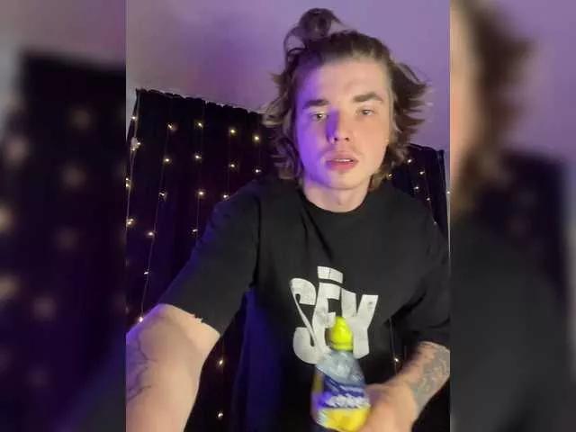 Zolomax228 on BongaCams 