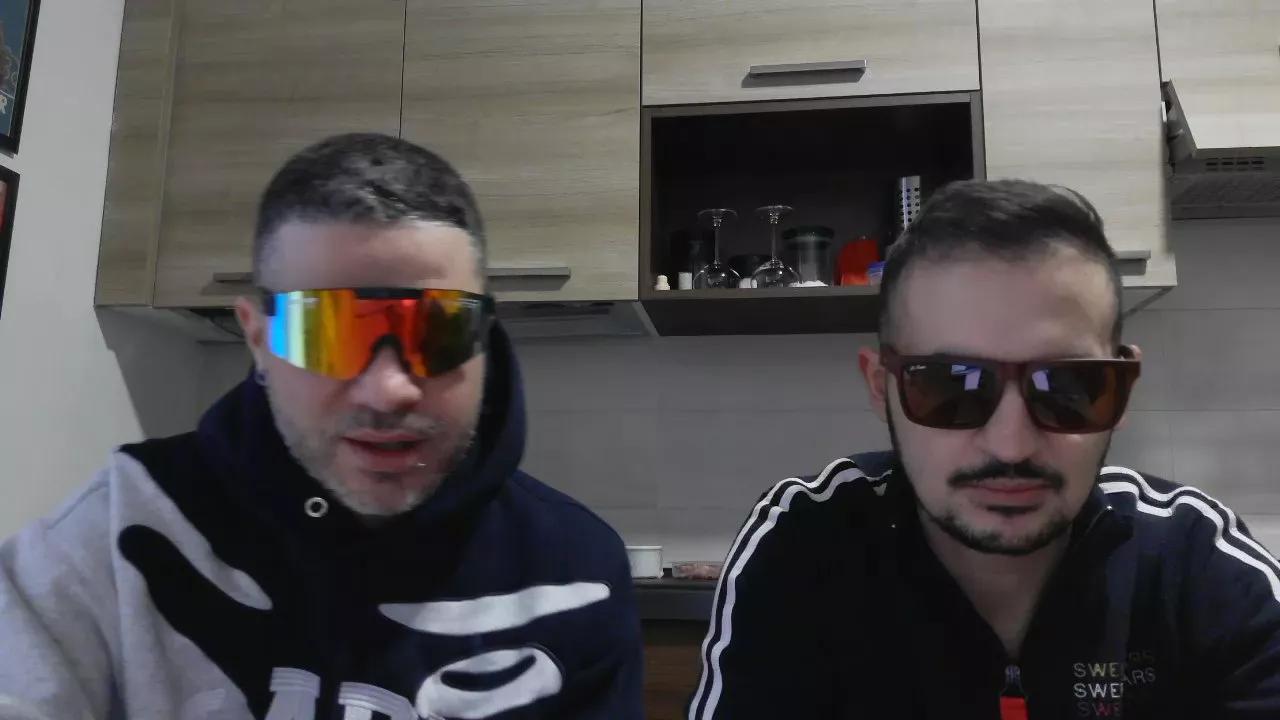 28andrea86 on Cam4 