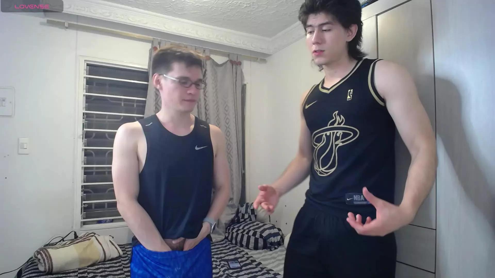 _the_neighbors on Cam4 