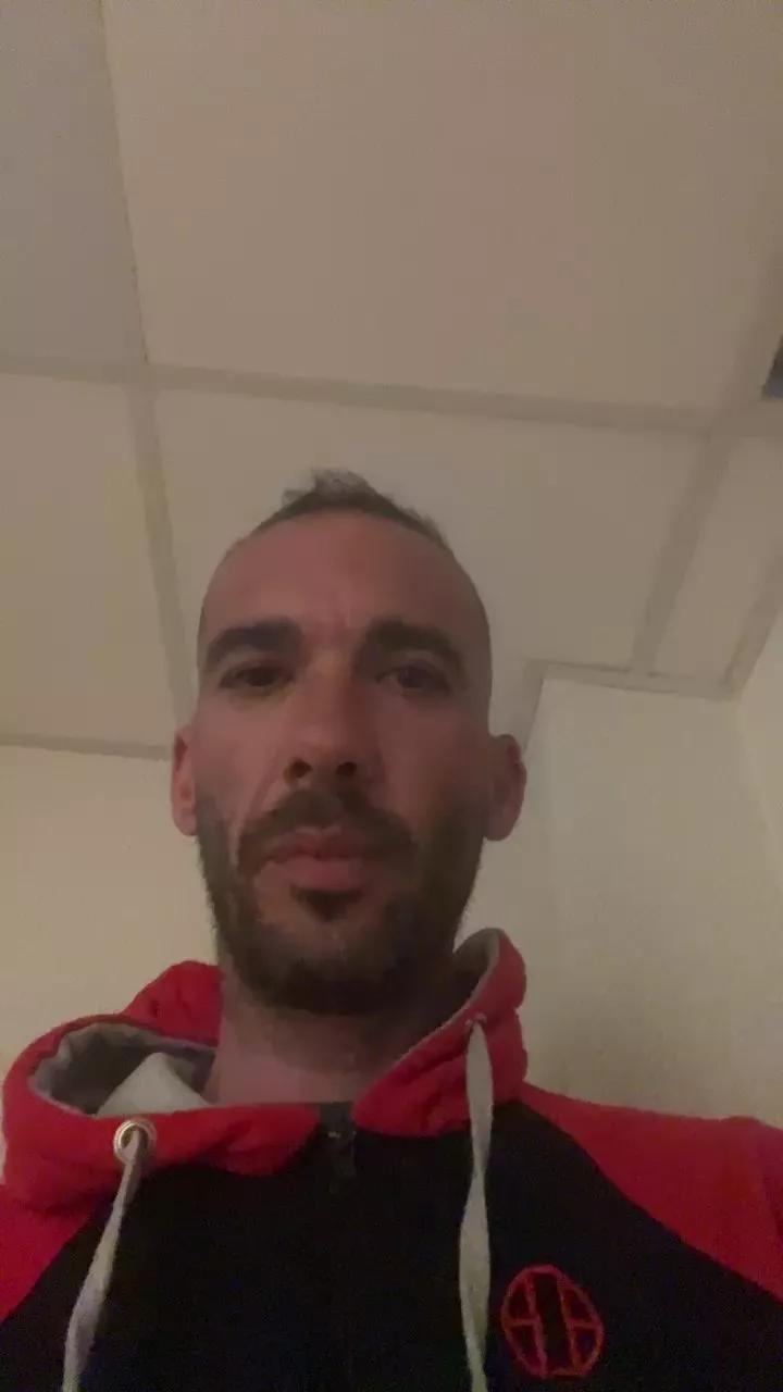 ak39hot on Cam4 