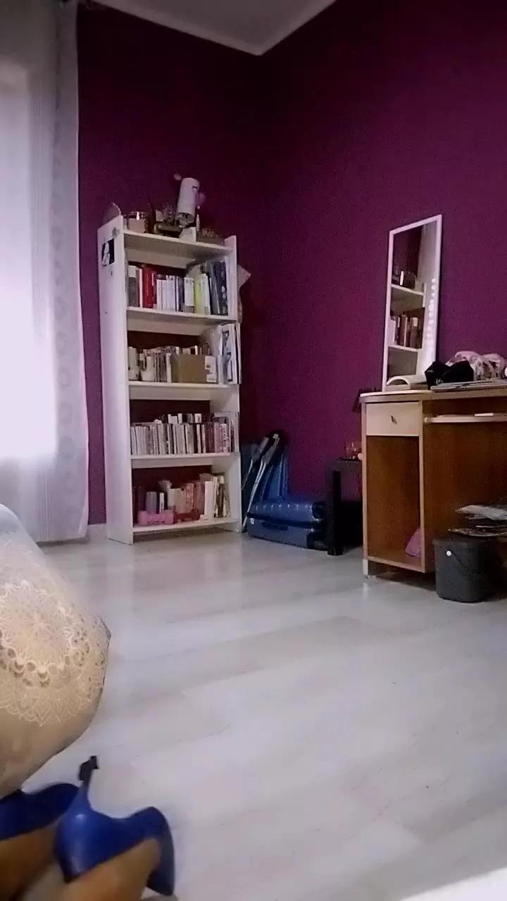 Akemy_room on Cam4 