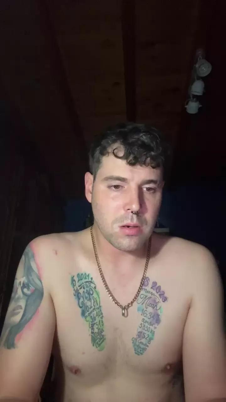 Alber21aa on Cam4 