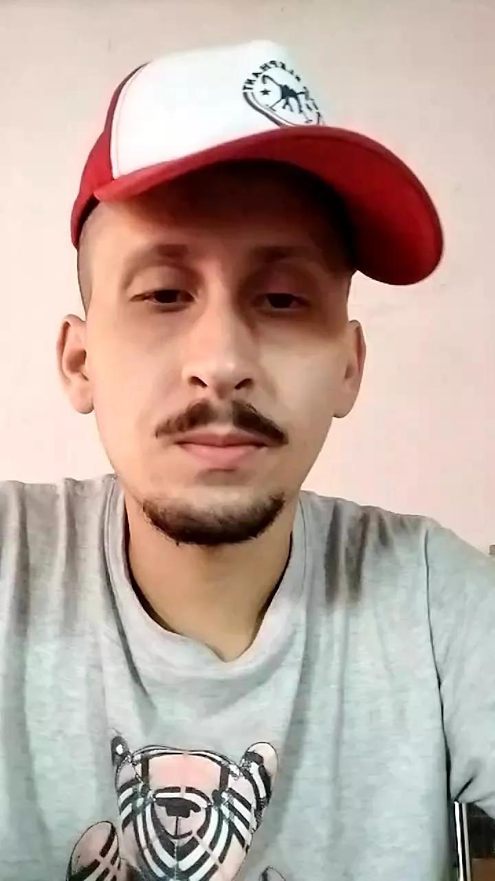 Alemaoroludo2 on Cam4 
