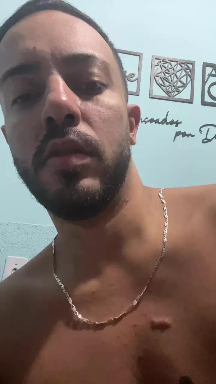 Allanzitto31 on Cam4 