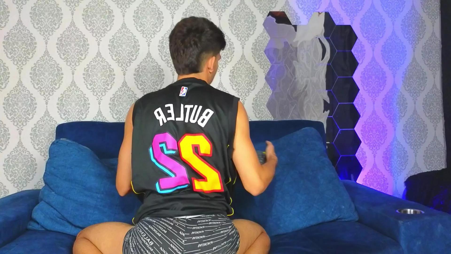 Angel_boyy2 on Cam4 