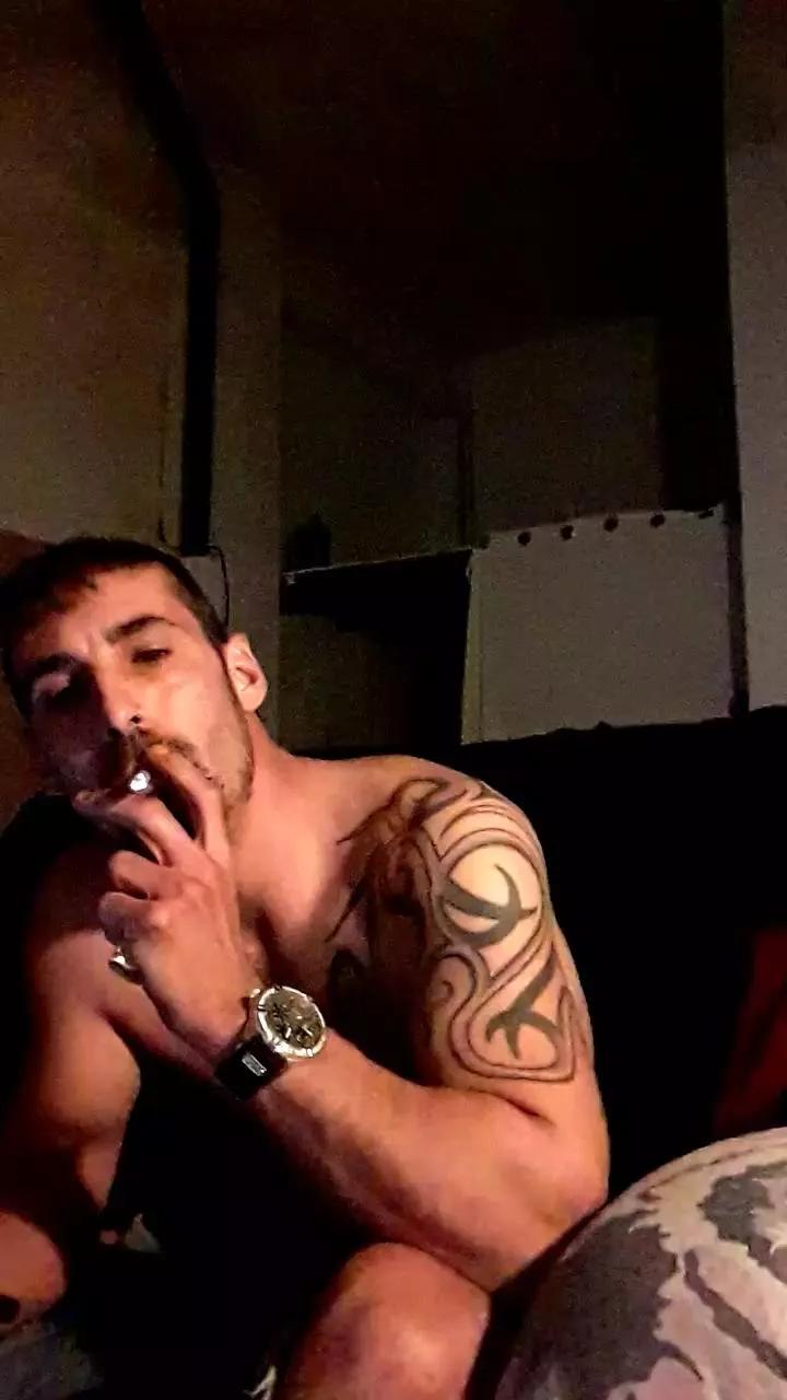 Antoniohot237 on Cam4 