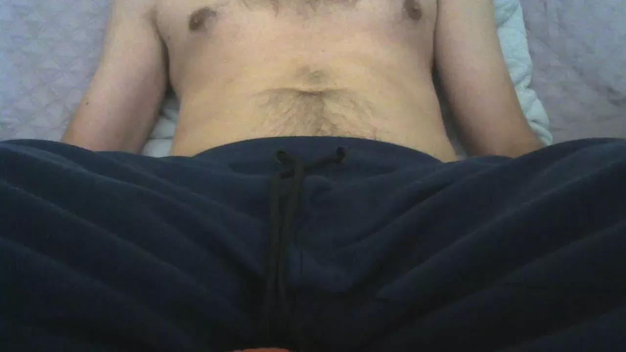 axes00 on Cam4 