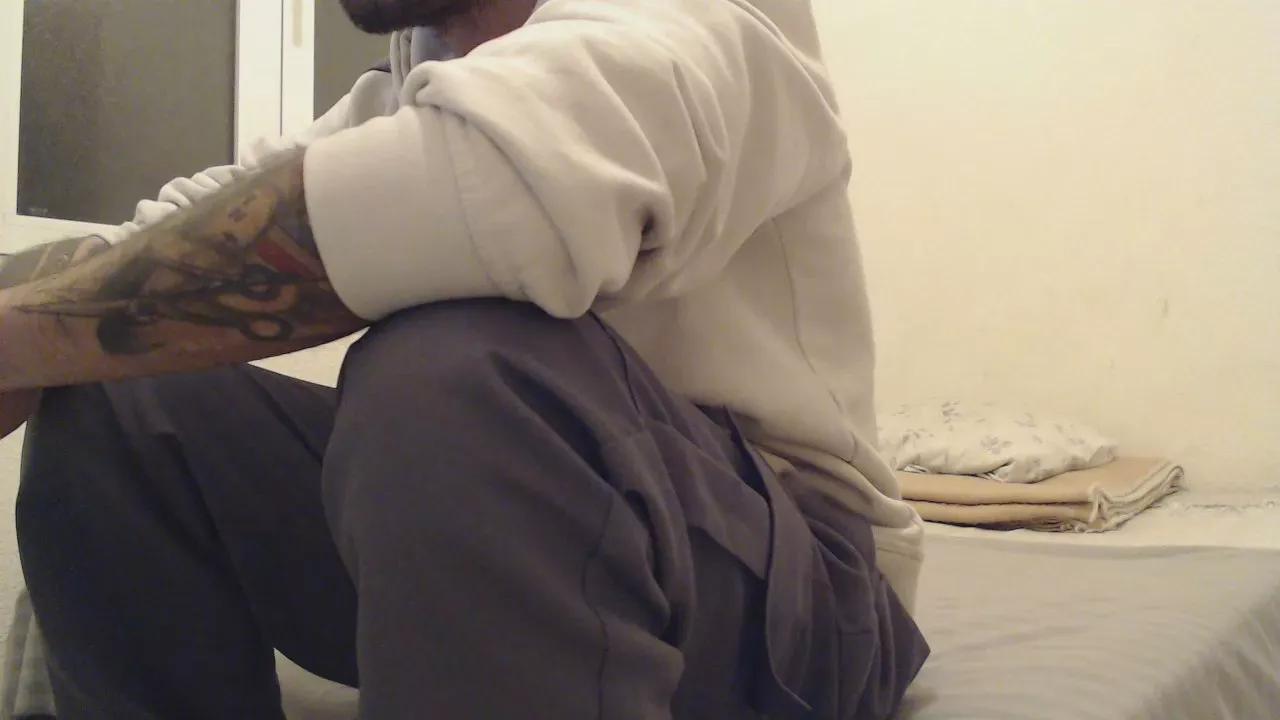 Bigdick_monster on Cam4 