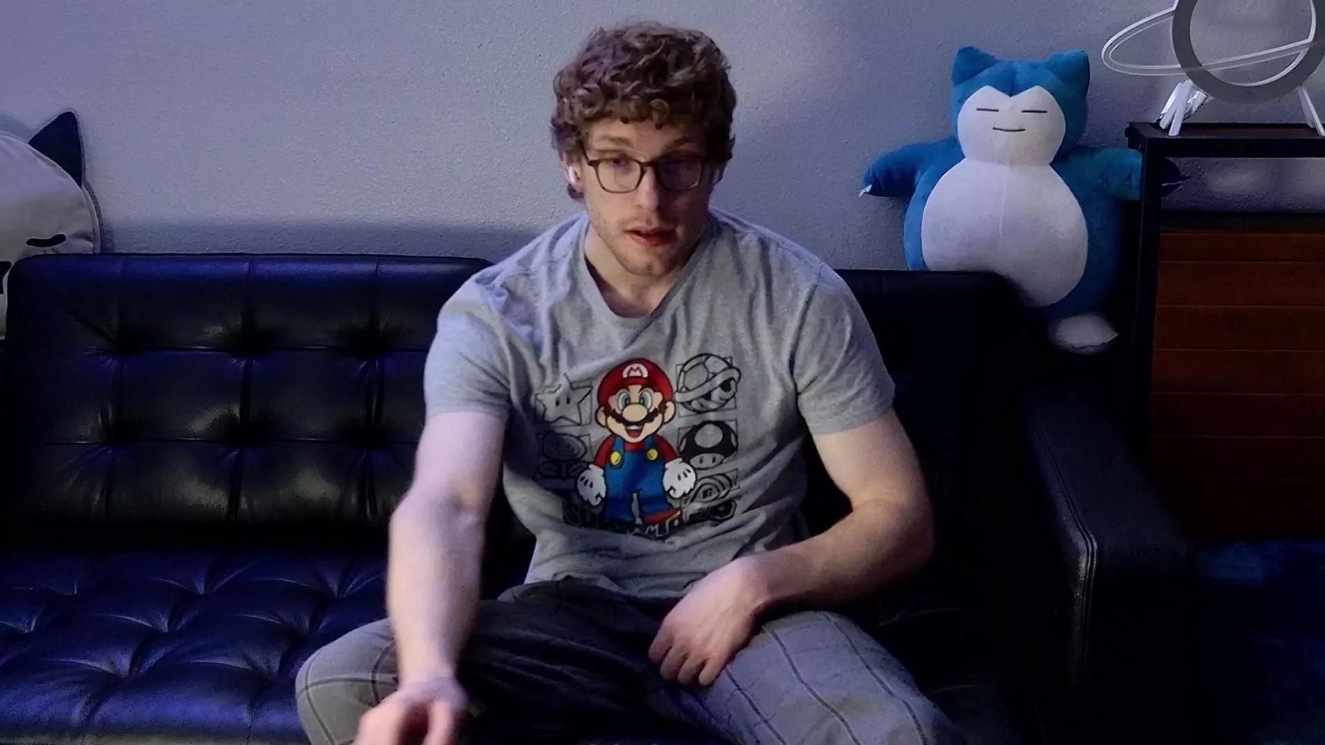 BlueEyedTallGuy on Cam4 