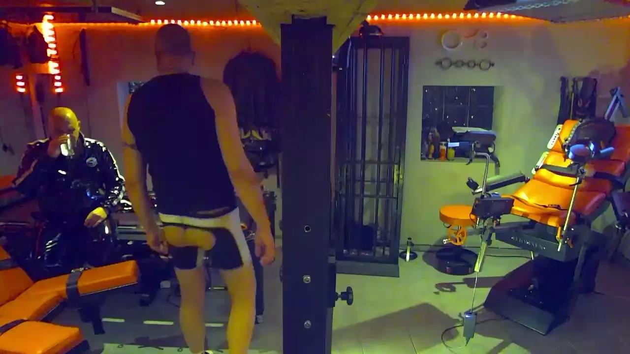 boundgag1 on Cam4 