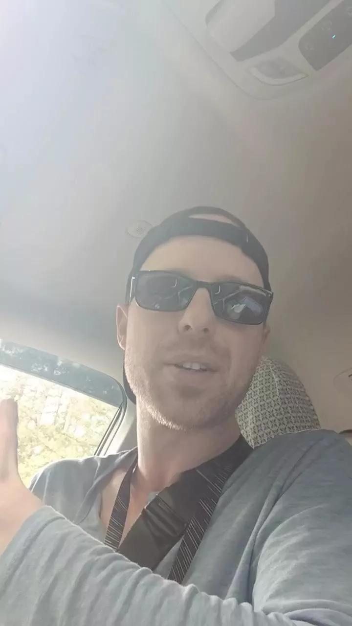 brendonknoxxx on Cam4 
