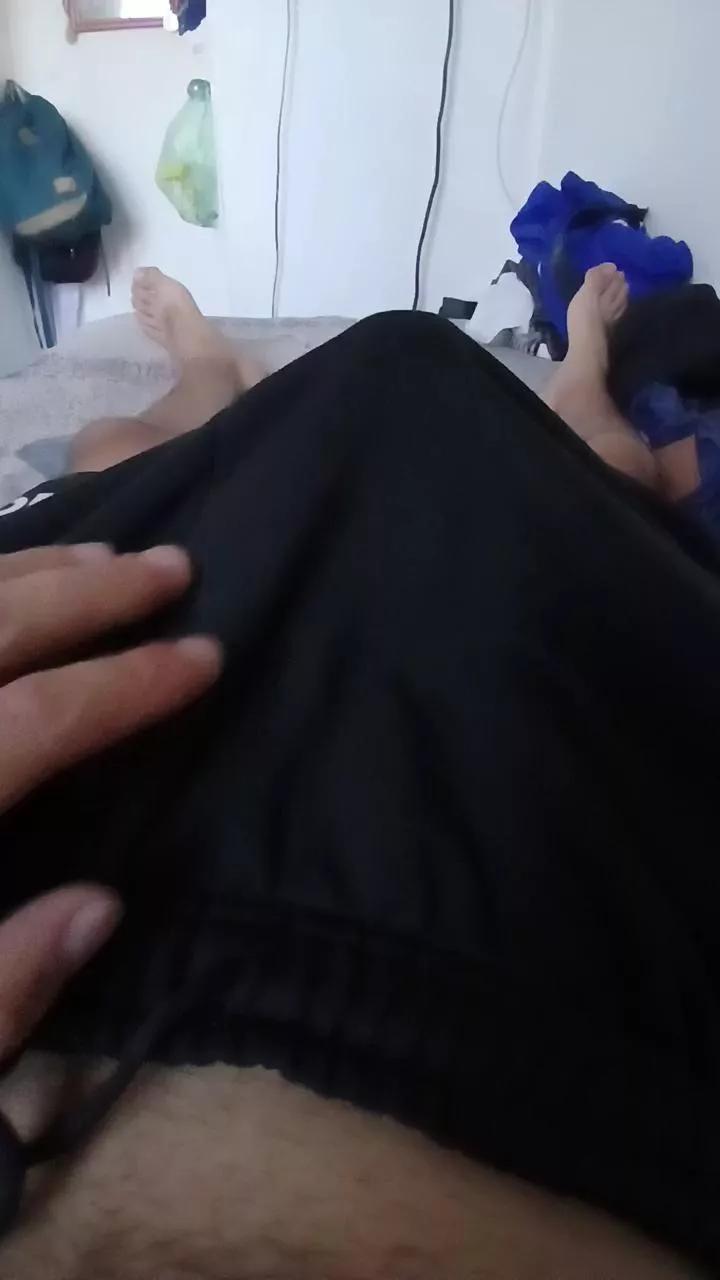 Bryantt98 on Cam4 