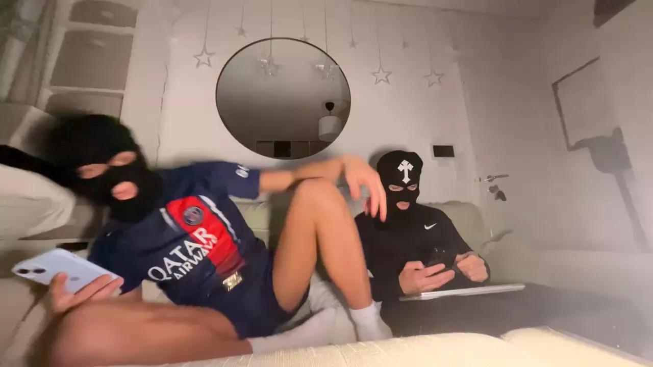 Byarnoleo on Cam4 