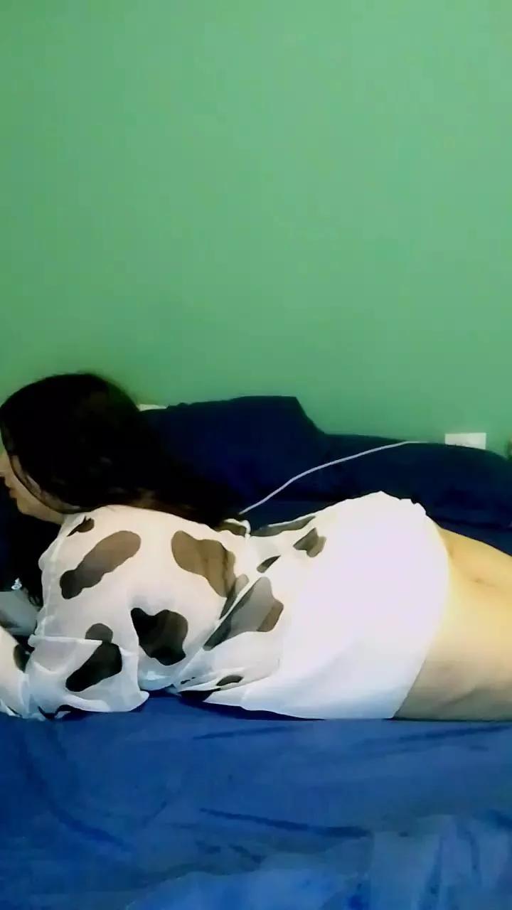 Chun_ on Cam4 