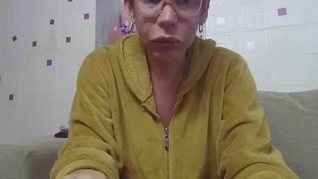 cinthia42 on Cam4 