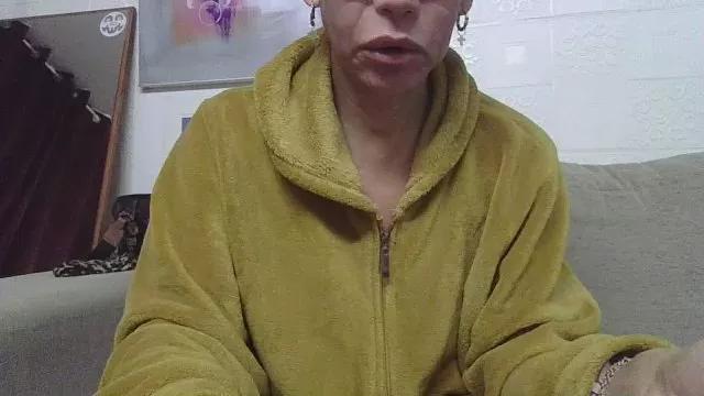 cinthia42 on Cam4 