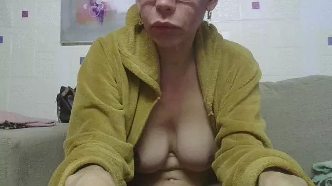 cinthia42 on Cam4 