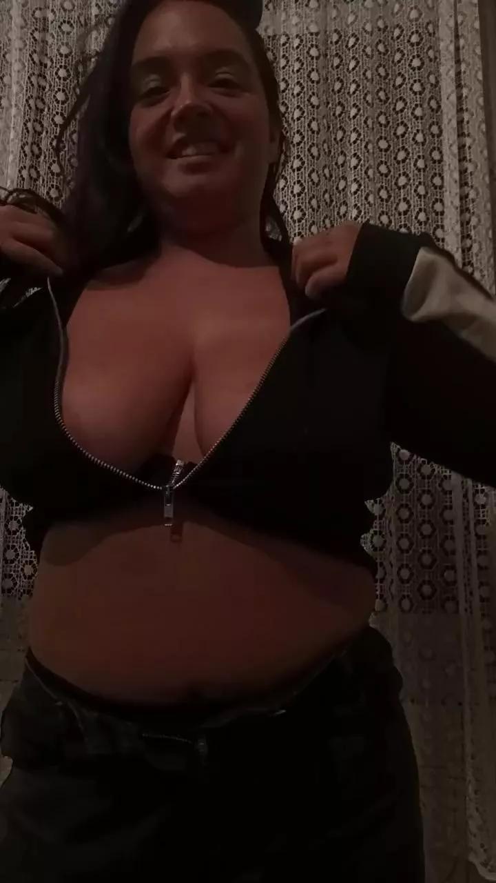 Clariskura on Cam4 