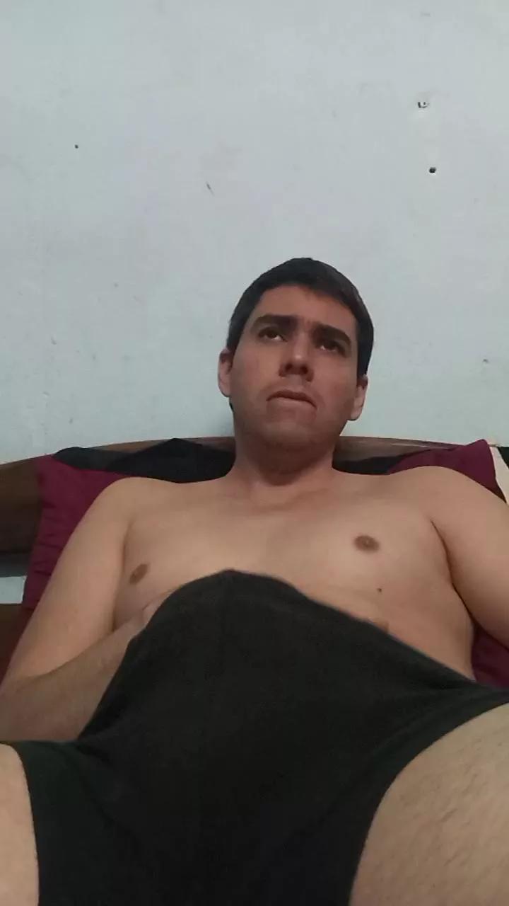 CubaHot93 on Cam4 