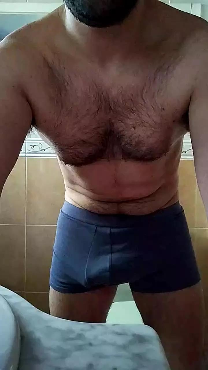 Curioso26xxx on Cam4 